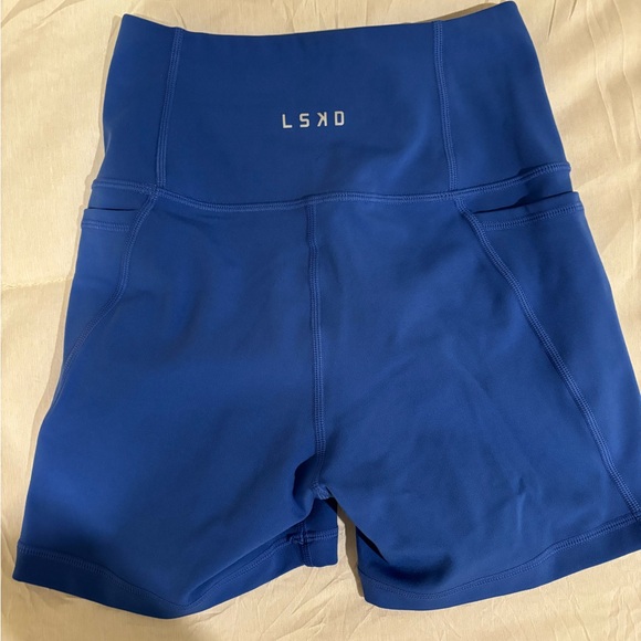 NWOT LSKD Flux mid length shorts (6”) with side pockets - power cobalt, size xs - Picture 5 of 5